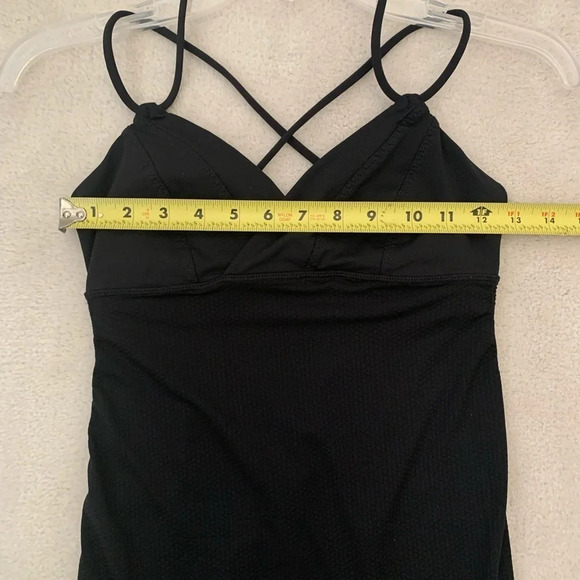 LULULEMON tank top, mesh body and crunch sides , 4 - Picture 13 of 16
